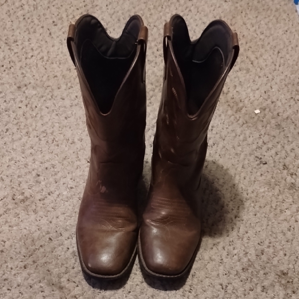 Classic Western Brown Cowboy Boots